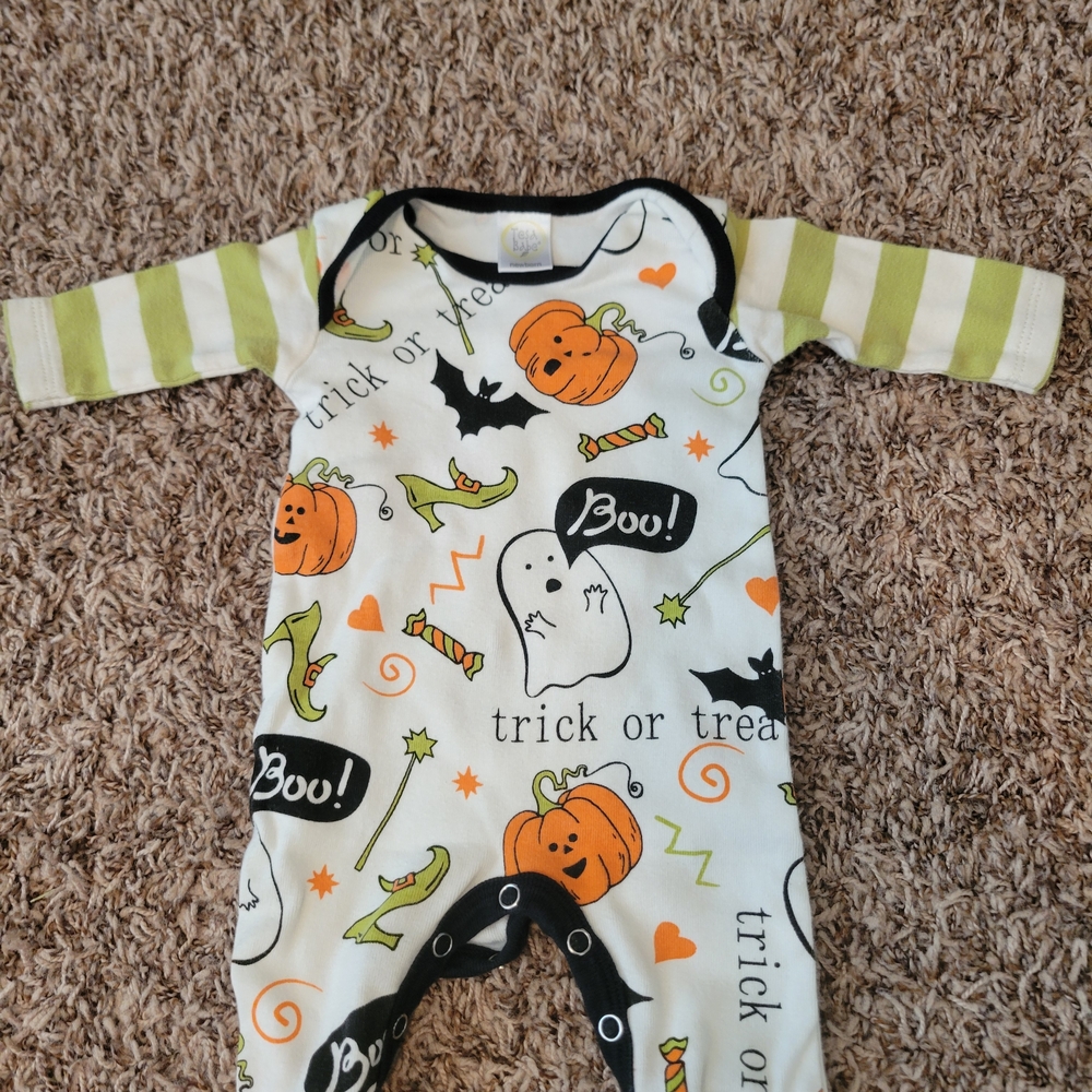 Festive Halloween Kids Bodysuit with Ghosts and Pumpkins